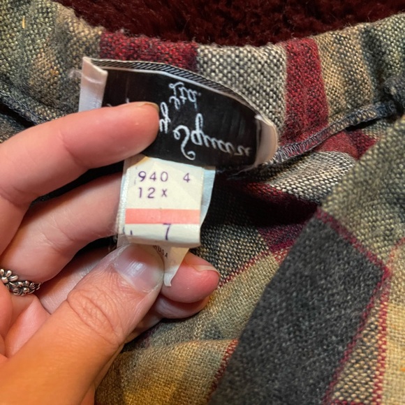 Vintage plaid skirt - Picture 2 of 3
